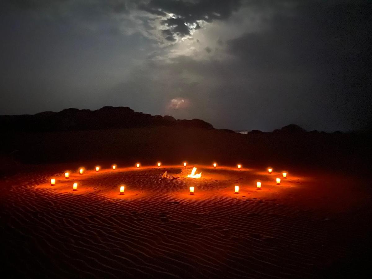 Rum Four Mountain Luxury Camp Wadi Rum Exterior foto