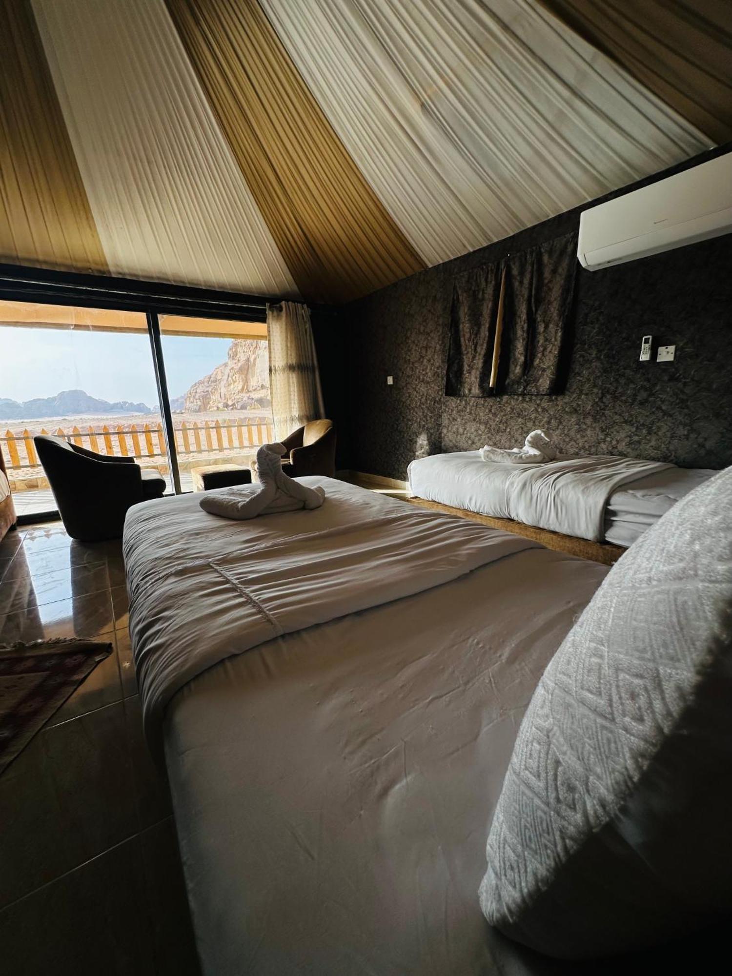 Rum Four Mountain Luxury Camp Wadi Rum Exterior foto